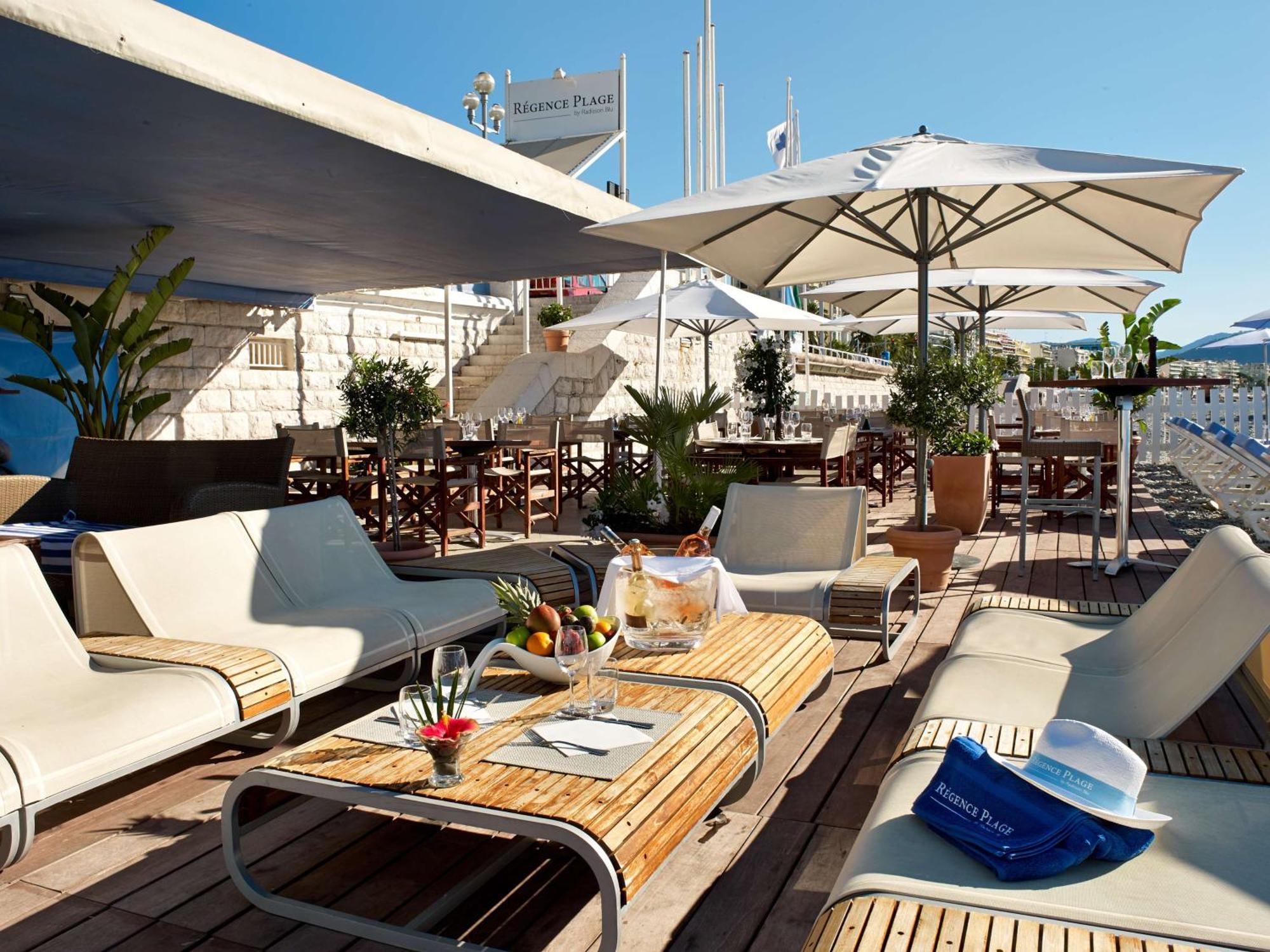 Radisson Blu Hotel Nizza Esterno foto