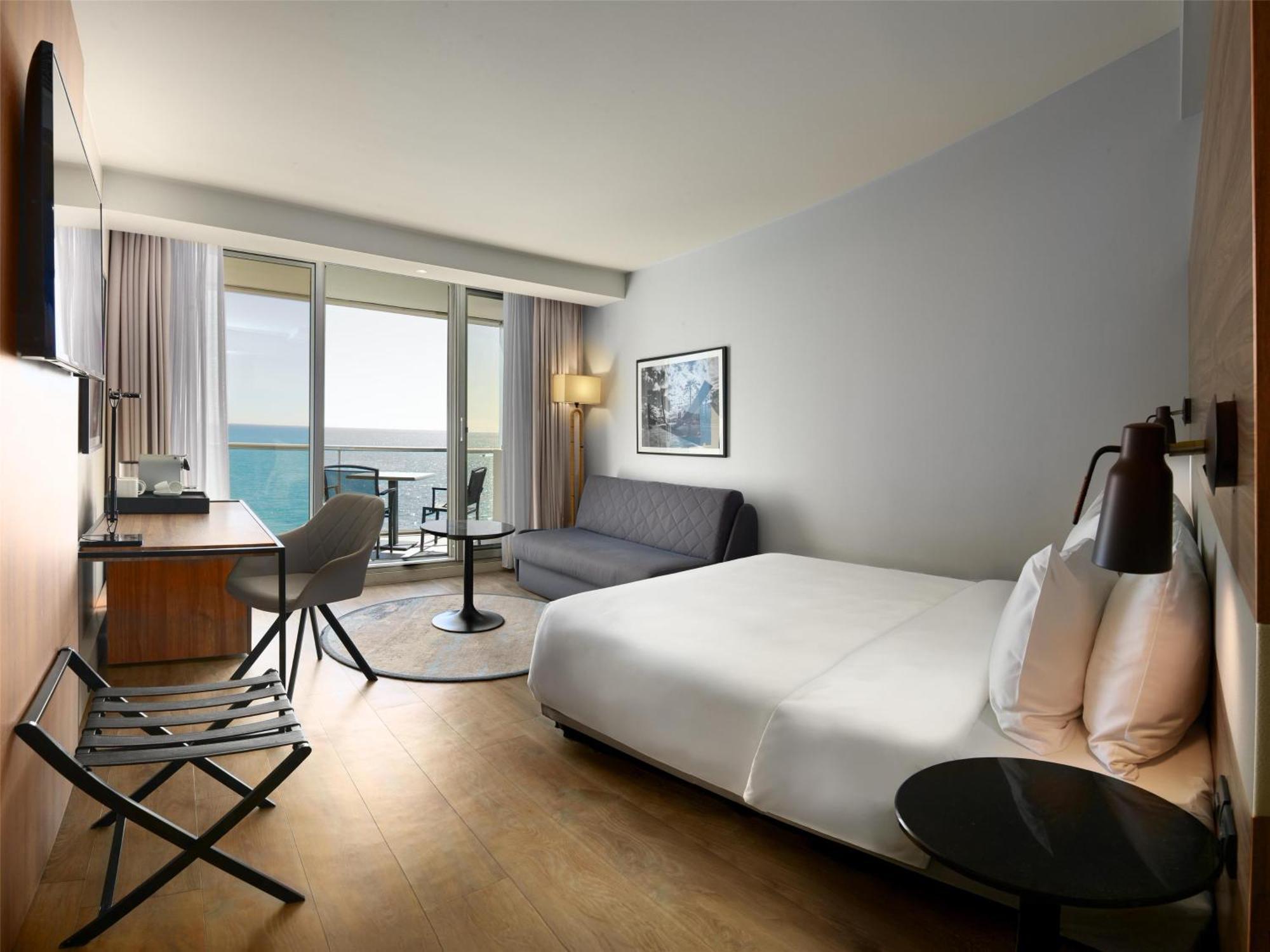 Radisson Blu Hotel Nizza Esterno foto